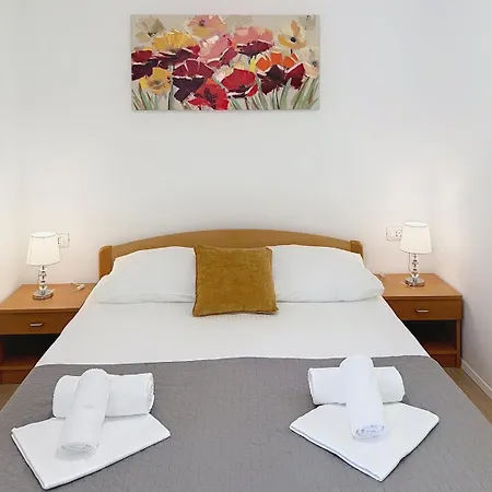 Charming Gabrijela 2 - For 2 Persons, With Terrace Apartment *