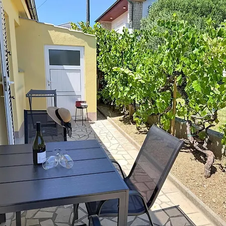 Charming Gabrijela 2 - For 2 Persons, With Terrace * Baska (Krk)