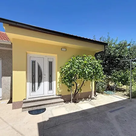 Charming Gabrijela 2 - For 2 Persons, With Terrace Baska (Krk)